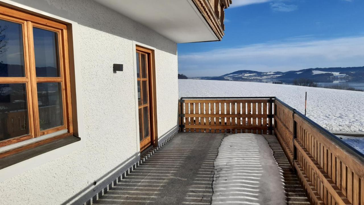 Helle Ferienwohnung am Wallersee Seekirchen am Wallersee Exterior foto